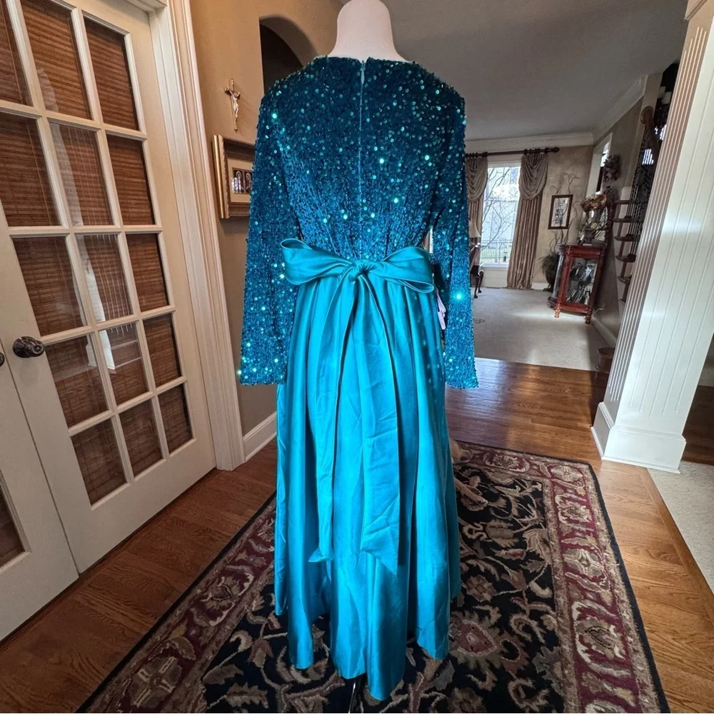 Girls Junior Formal Dress long-sleeve satin gown sequin bodice sash bow size 16